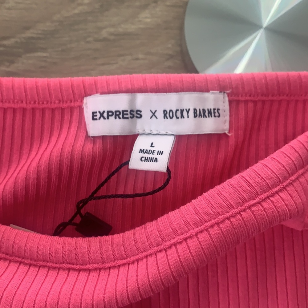 Express Top - Picture 2 of 4